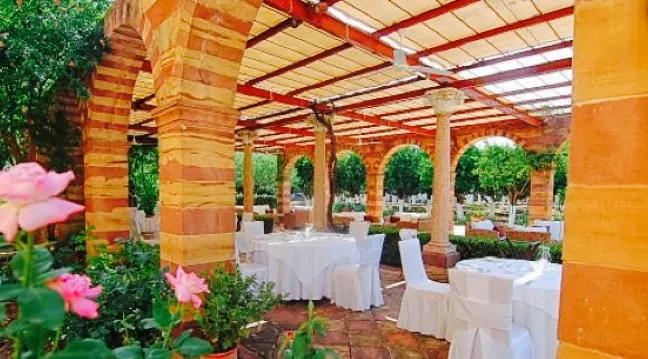 Argentikon Restaurant