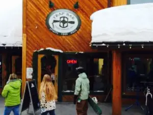 The Trap Bar And Grill