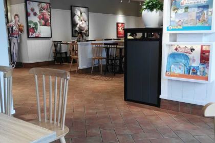 肯德基(儋州夏日店)