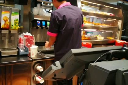 肯德基(儋州夏日店)