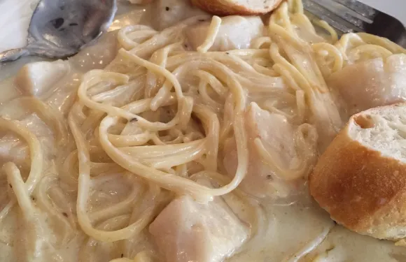 Pera Mediterranean Bistro