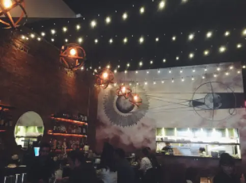 Luna Rotisserie and Empanadas