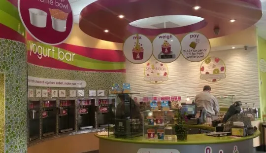 Menchie's Frozen Yogurt