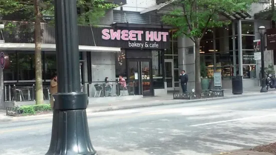 Sweet Hut Bakery & Cafe