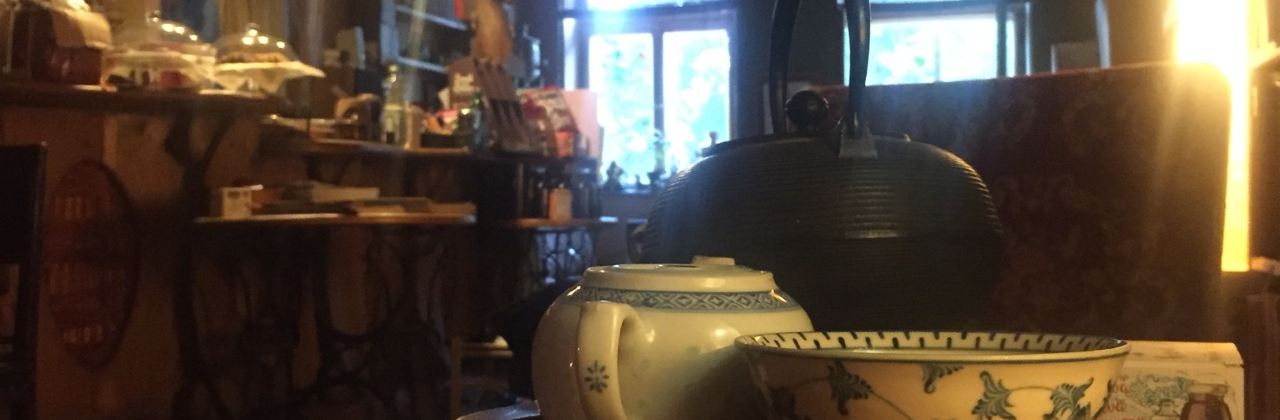 Knihkupectvi a cajovna Kuba & Parizek