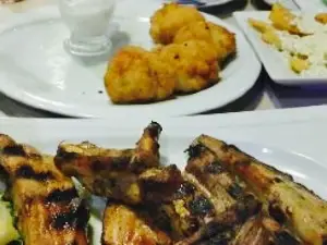 Pizza Bianco Bar & Grill