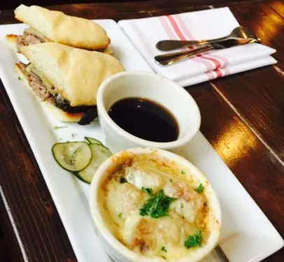 Griffin and Wells Cafe