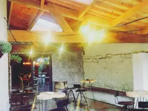 Le Beauty GastroPub