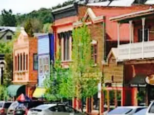 Two Rivers Bar & Cafe