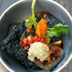 HEY HEY BLACK SMELLY TO-FU User Photo