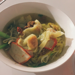 Kuaytiaw 3 Baht User Photo