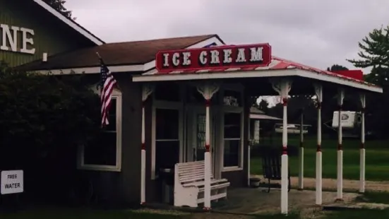 Arcadia Ice House Ice Cream Shoppe