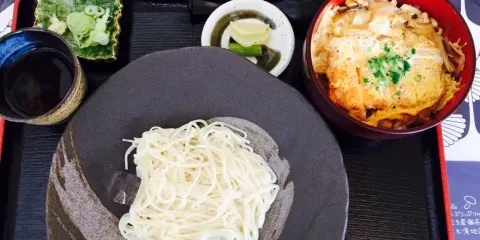 Shokuji Dokoro Waraku