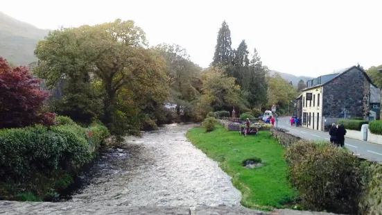 Beddgelert Antiques and Tea Rooms