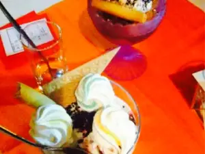 GELATERIA PIERROT