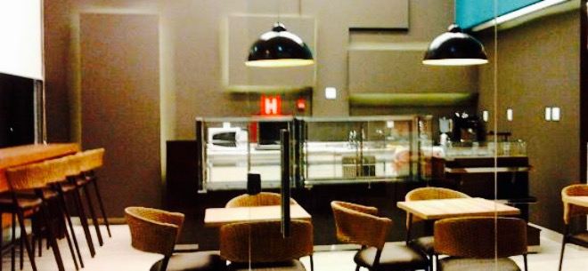 Petit Doce & Cafe