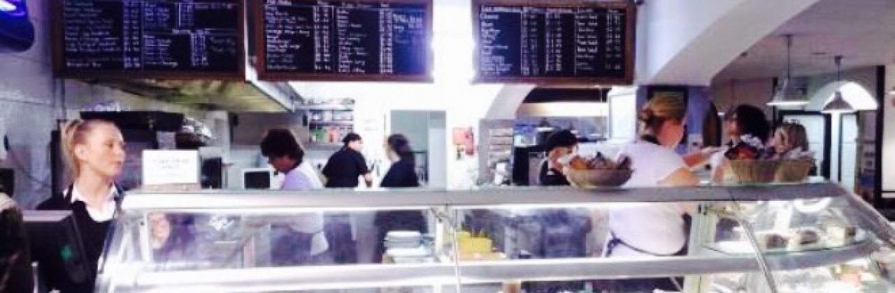 Essy's Cafe