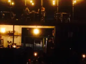 Bunker Cantina & Galeria