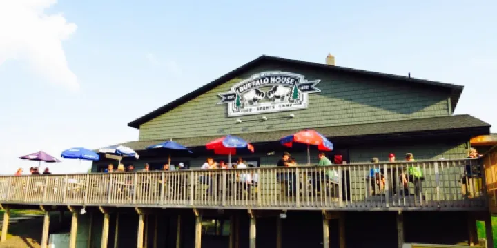 Buffalo House Bar & Restaurant