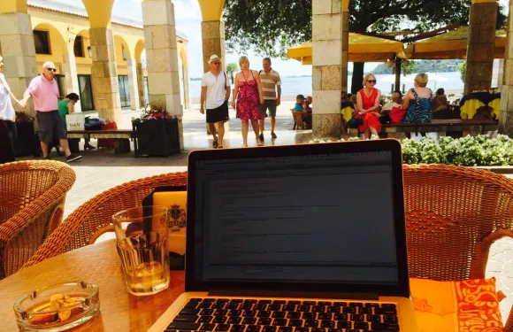 Gelateria Pinguino Giallo