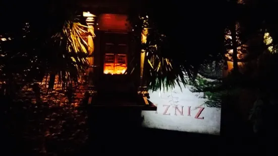 Zinzi Restaurant