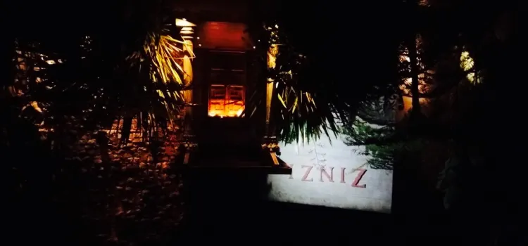 Zinzi Restaurant