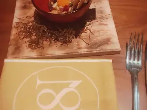 Notch 8 Cafe & Bar