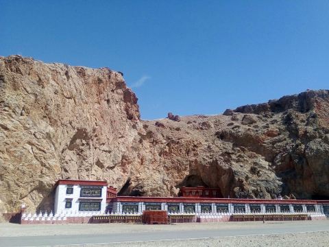 Namtso Nature Reserve - Tashi Island Monastery