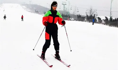 Rongshengye Three-Slope Ski Resort