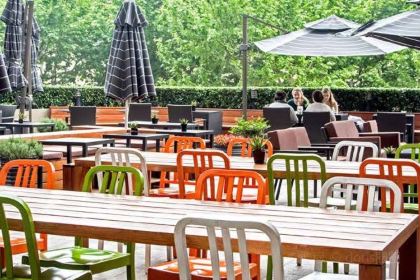 Beef & Liberty ( Shanghai Centre ) Burgers