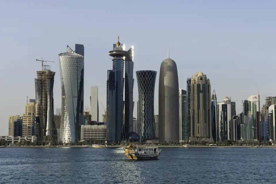 2_Corniche