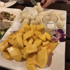 Iyara Seafood User Photo