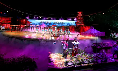 Zuomei, Dong Nationality Love Story Performance