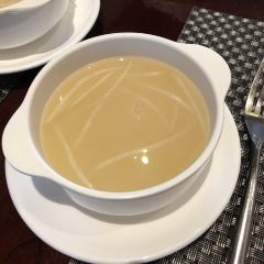 荣誉国际酒店·云顶旋转餐厅 User Photo