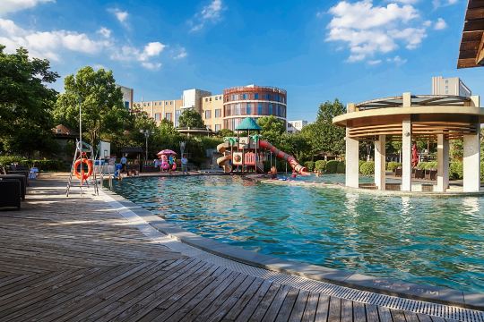 Phoenix Hotspring Resorts