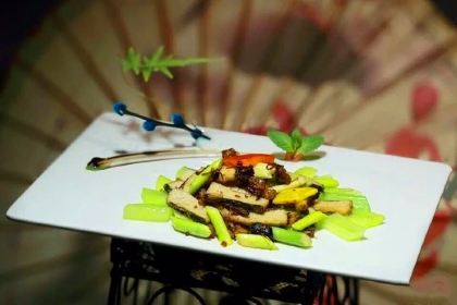 LianHua Ge ChaYi Vegetarian Restaurant