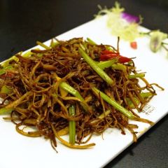 Yupusichu (gulangyuyidingyaochidedian) User Photo