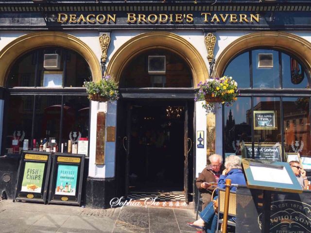 Deacon Brodie's Tavern