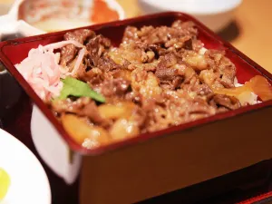 Tsukihitei Kintetsu-Nara-ekimae
