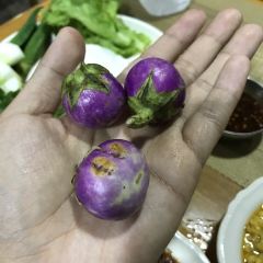 Aye myit tar User Photo