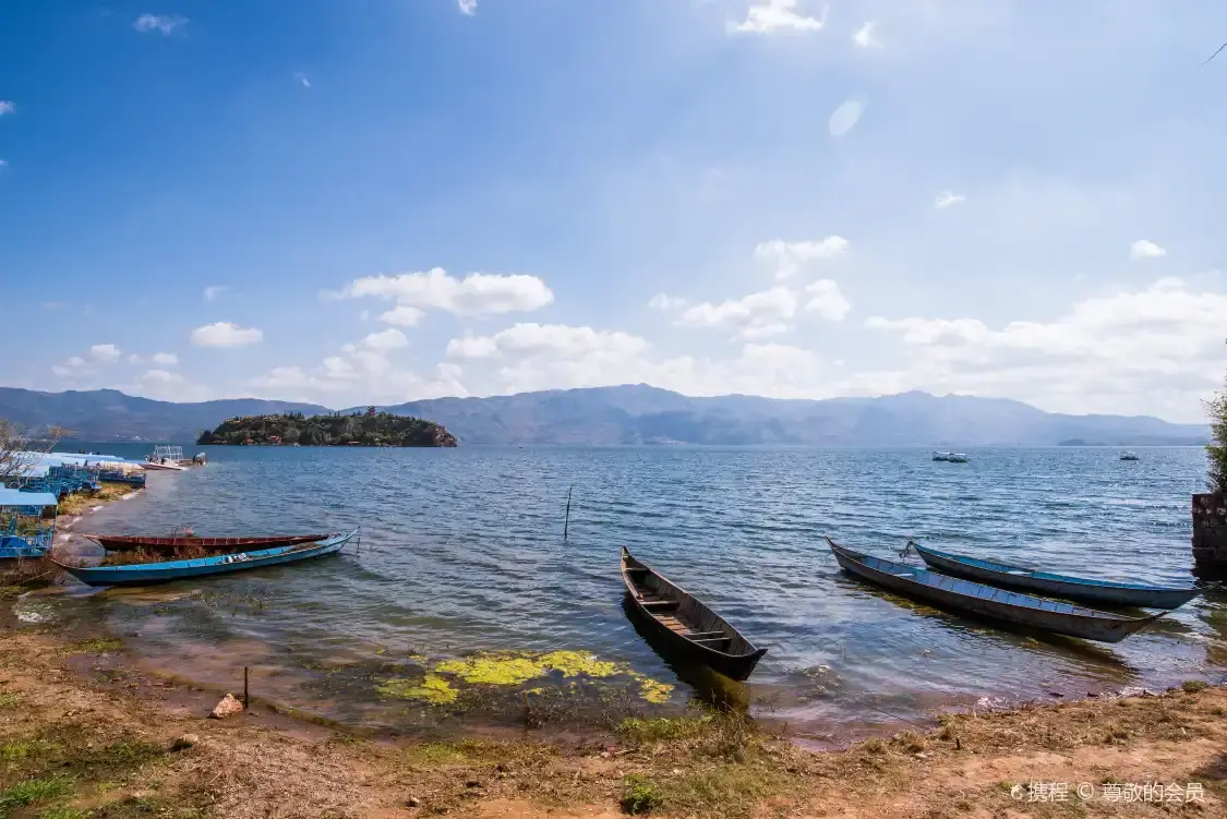 Hotels near Jiangchuan Gushan Scenic Area