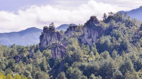 Shuangtong Mountain Scenic Area