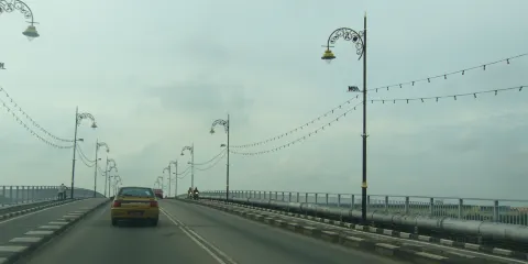 麻坡蘇丹依斯邁大橋 (麻橋）