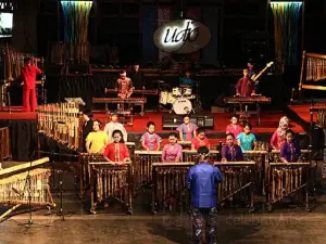 Saung Angklung Udjo (SAU)