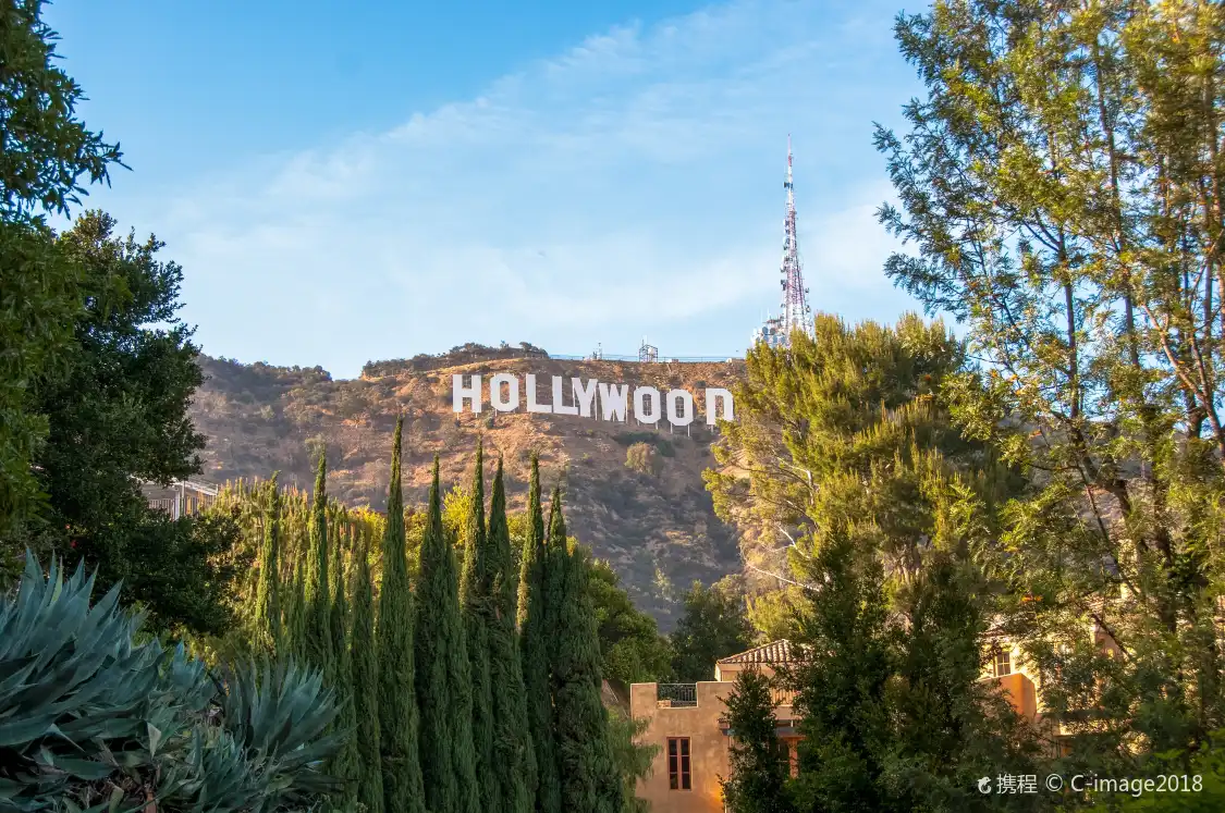 Hotels near Hollywood Sign