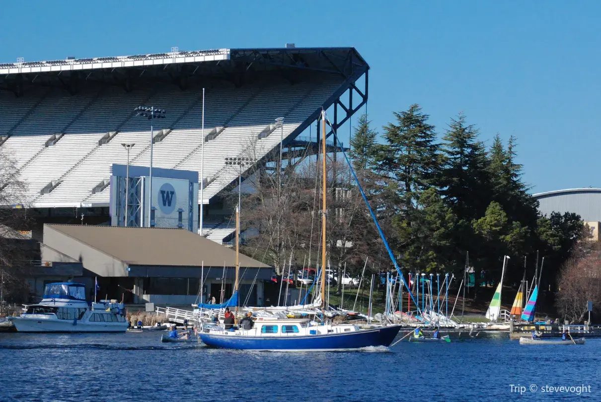 3_Husky Stadium
