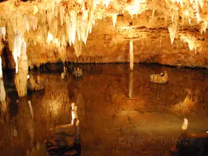 メラメック洞窟