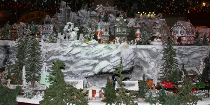 National Christmas Center