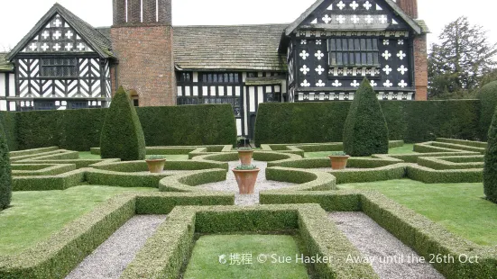 National Trust - Little Moreton Hall