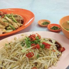 Lou Wong Bean Sprout Chicken ảnh của người dùng